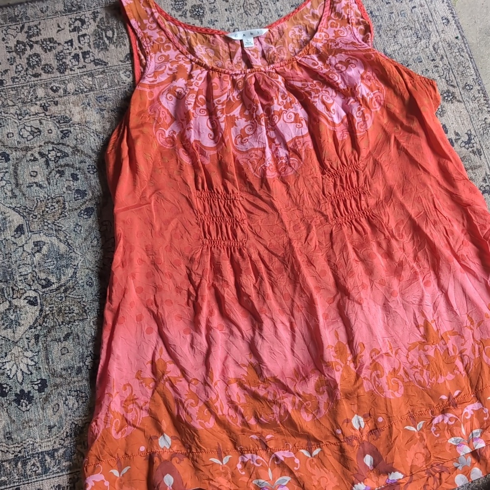 Cabi 100% Silk Beautiful Red Floral Pattern Printed Sinched Pleated Paisly Tank